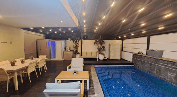 בריכה פרטית בפתח תקווה