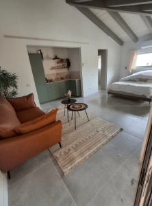 צימר מיוחד לזוגות בעין יעקב